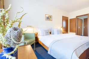 1 bedroom, hypo-allergenic bedding, minibar, in-room safe