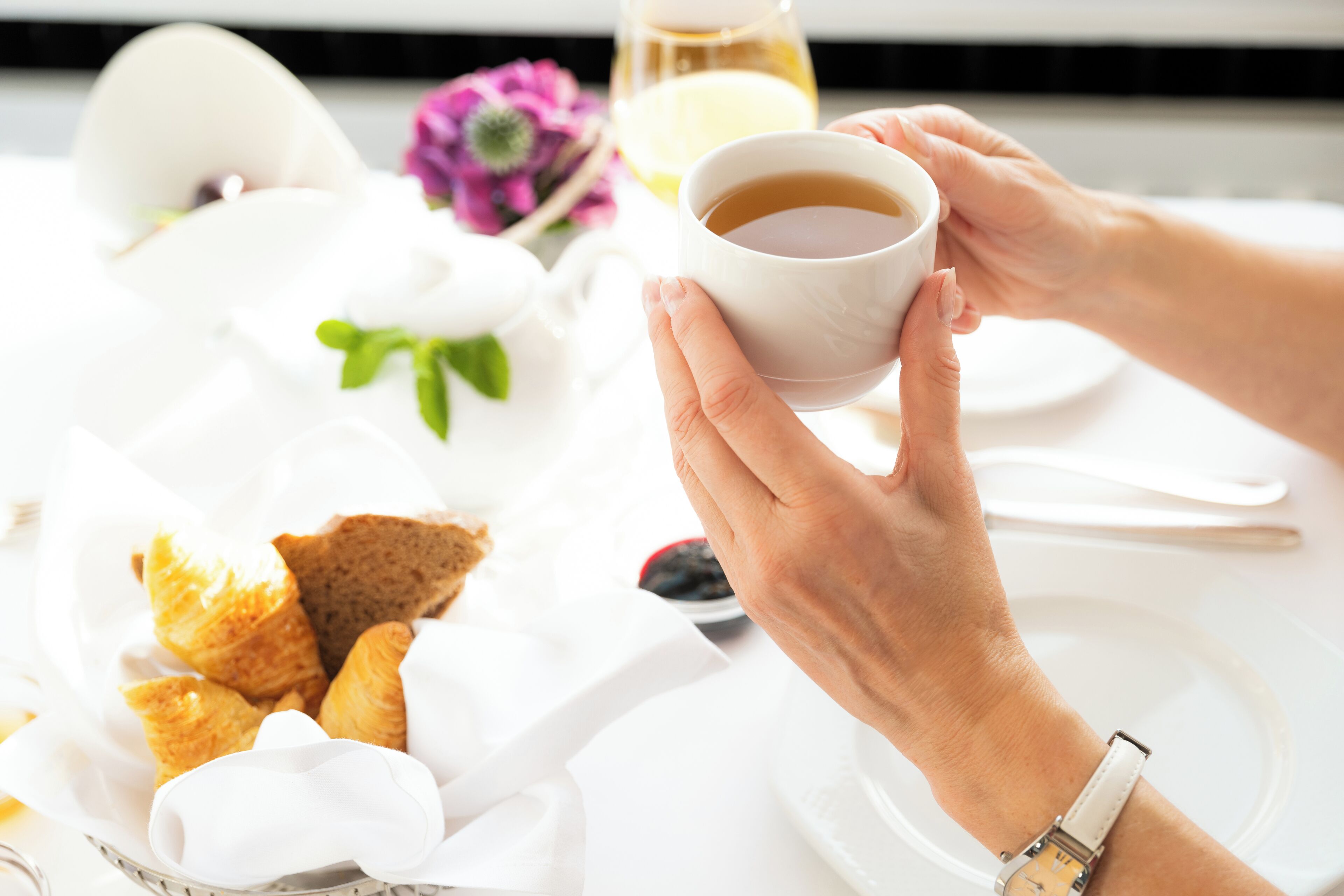 Tägliches Frühstücksbuffet (25.00 EUR pro Person)