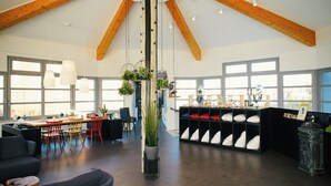 Lobby - Vienna House Easy by Wyndham Braunschweig (Braunschweig)