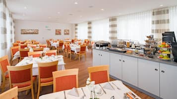 Tägliches inbegriffenes Frühstücksbuffet
