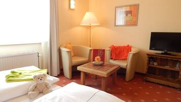 Standard Double Room, 2 Twin Beds | In-room safe, rollaway beds, free WiFi, bed sheets