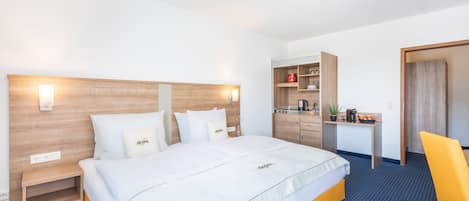 Superior Double Room | Hypo-allergenic bedding, in-room safe, desk, laptop workspace