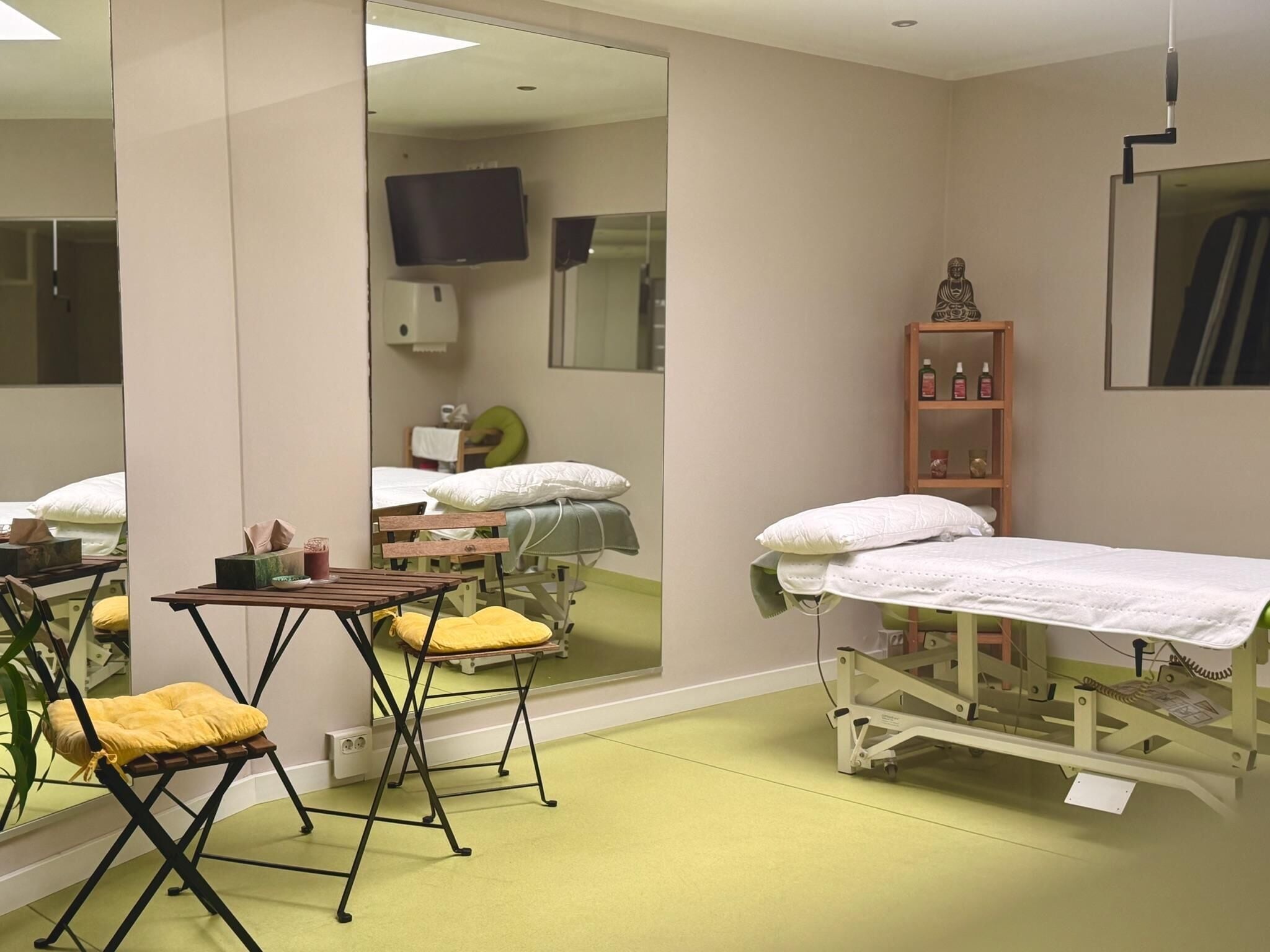 Sauna, hot tub, body treatments, hot stone massages, sports massages