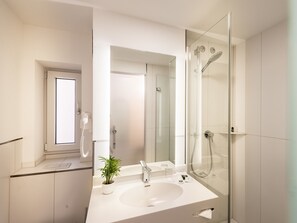 Bathroom - Hotel Palmenhof (Frankfurt)
