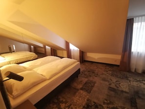 Apartment | Allergikerbettwaren, Betten mit Memory-Foam-Matratzen, Minibar