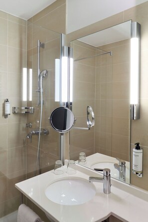 Superior Double Room | Bathroom - Hotel du Nord Alster (Hamburg)
