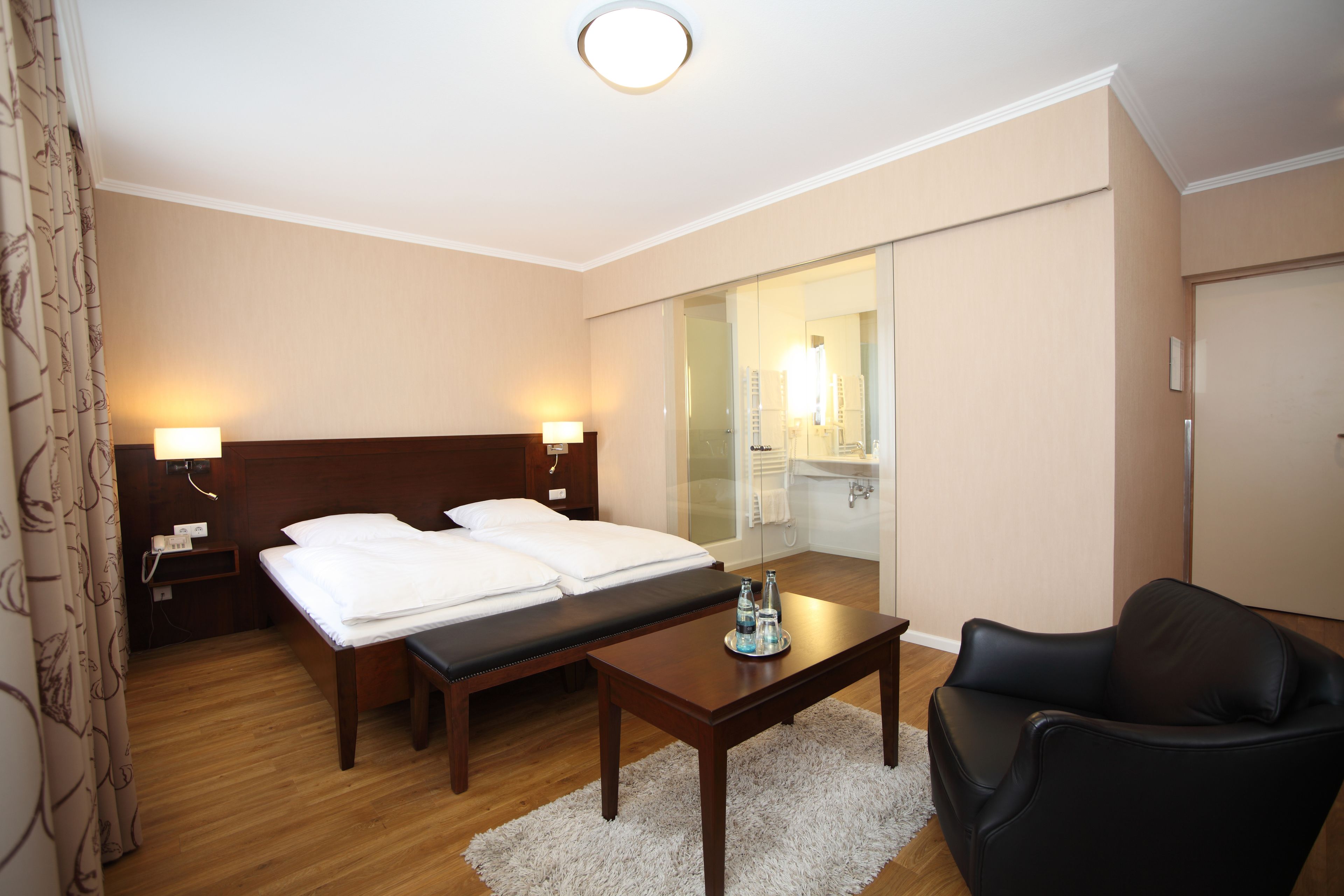 double or twin room | hypo-allergenic bedding, minibar, in-room safe, desk