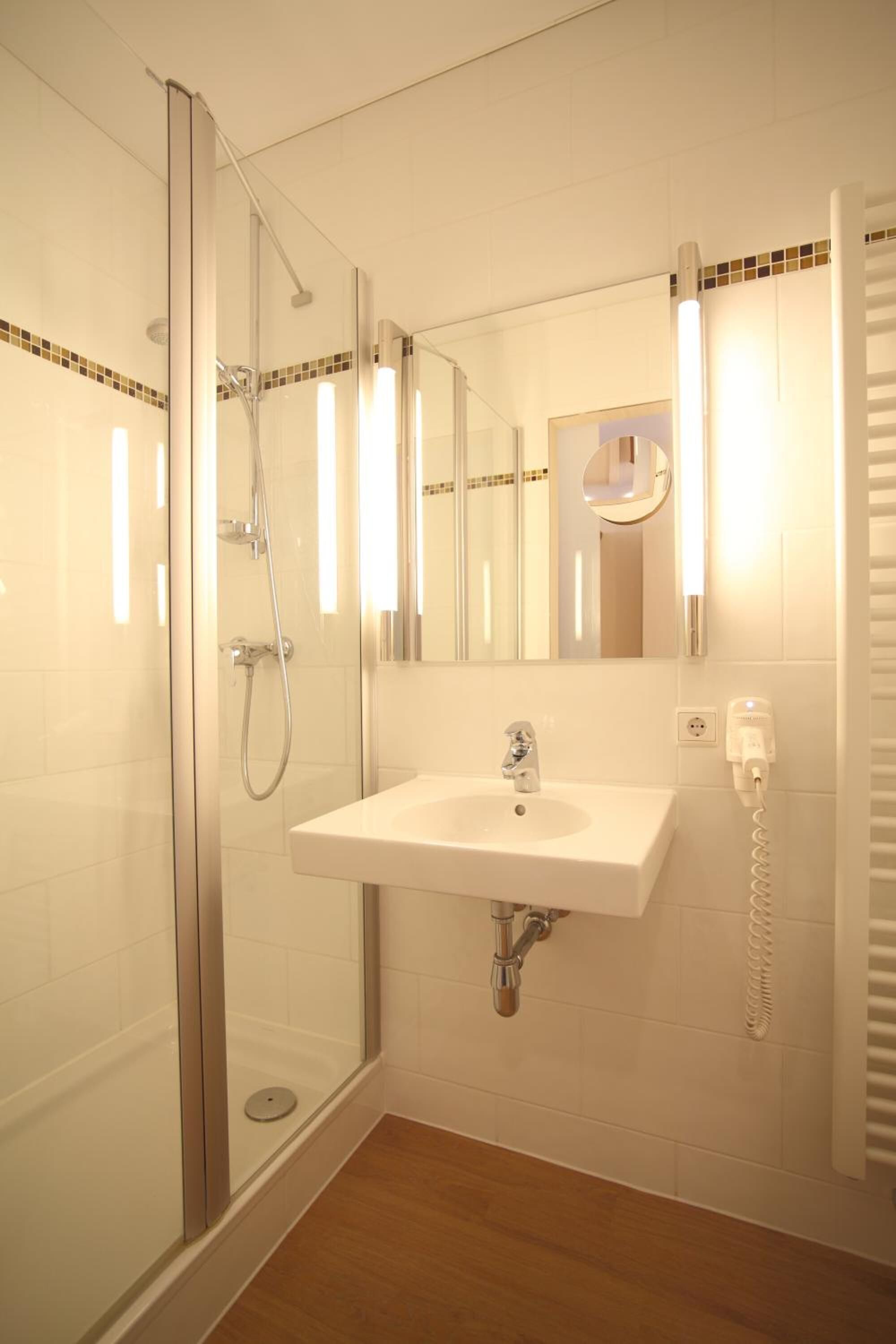 free toiletries, towels, soap, shampoo