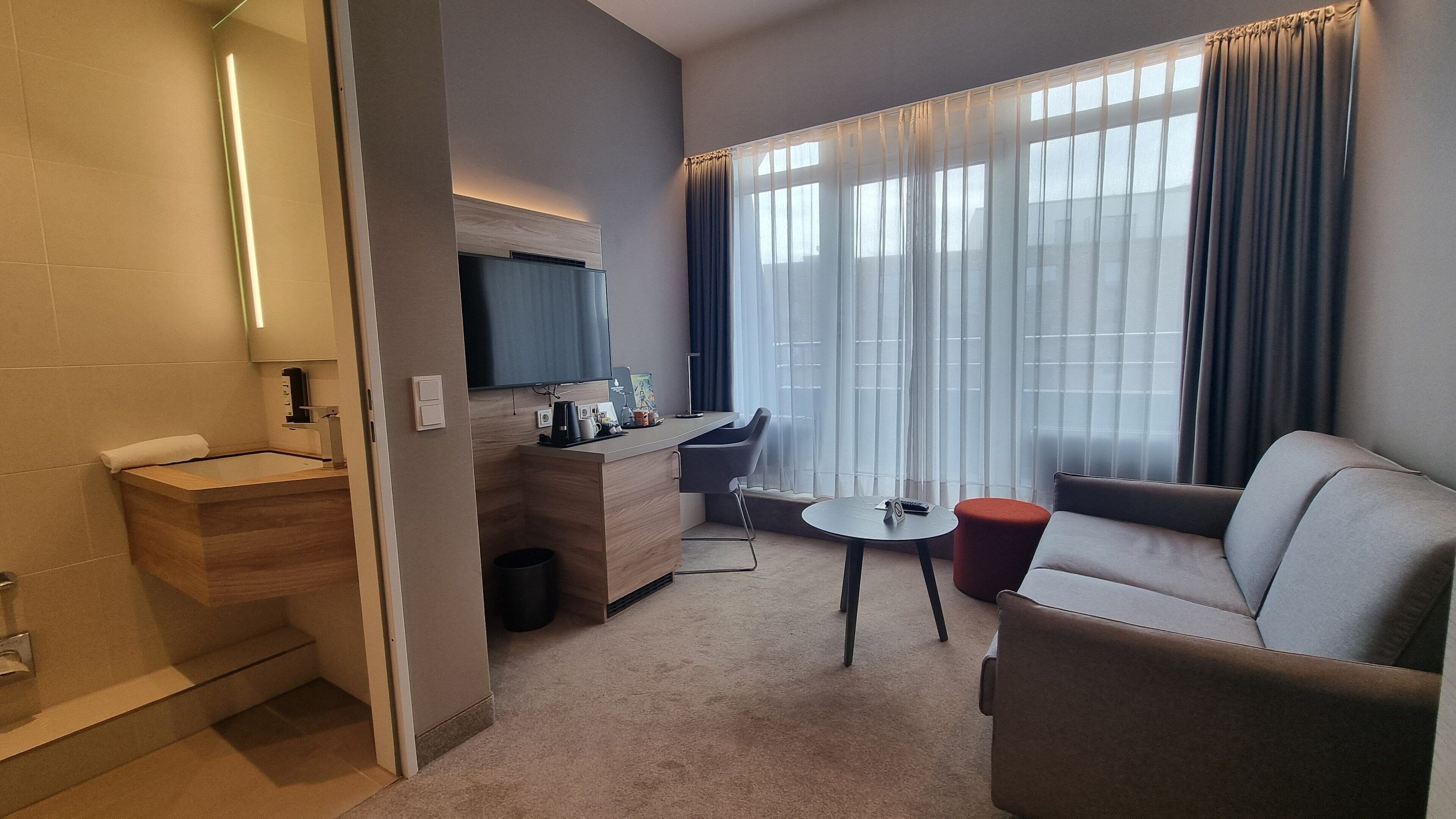suite, balcony | in-room safe, desk, blackout curtains, soundproofing