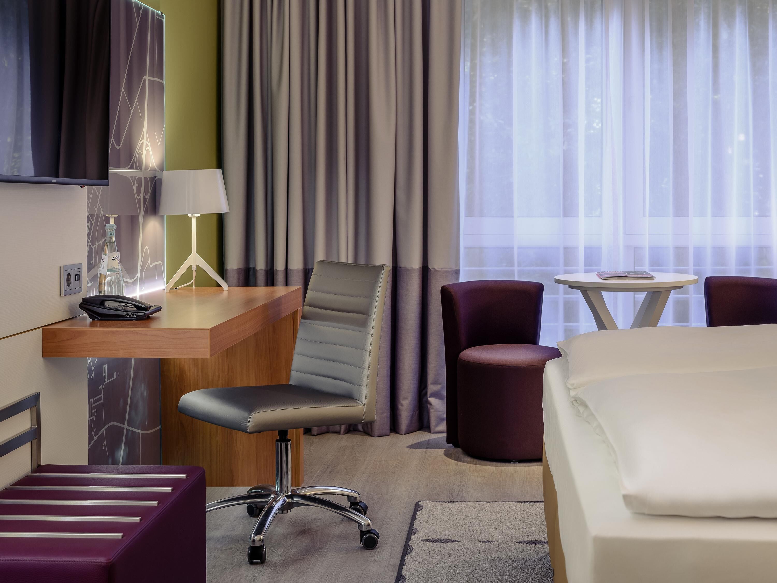 Premium bedding, in-room safe, desk, laptop workspace