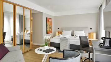 Premium bedding, in-room safe, desk, laptop workspace