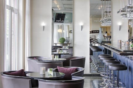 Bar (on property). Mercure Hotel Kamen Unna