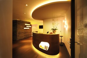 Couples treatment rooms, sauna, steam room, Turkish bath