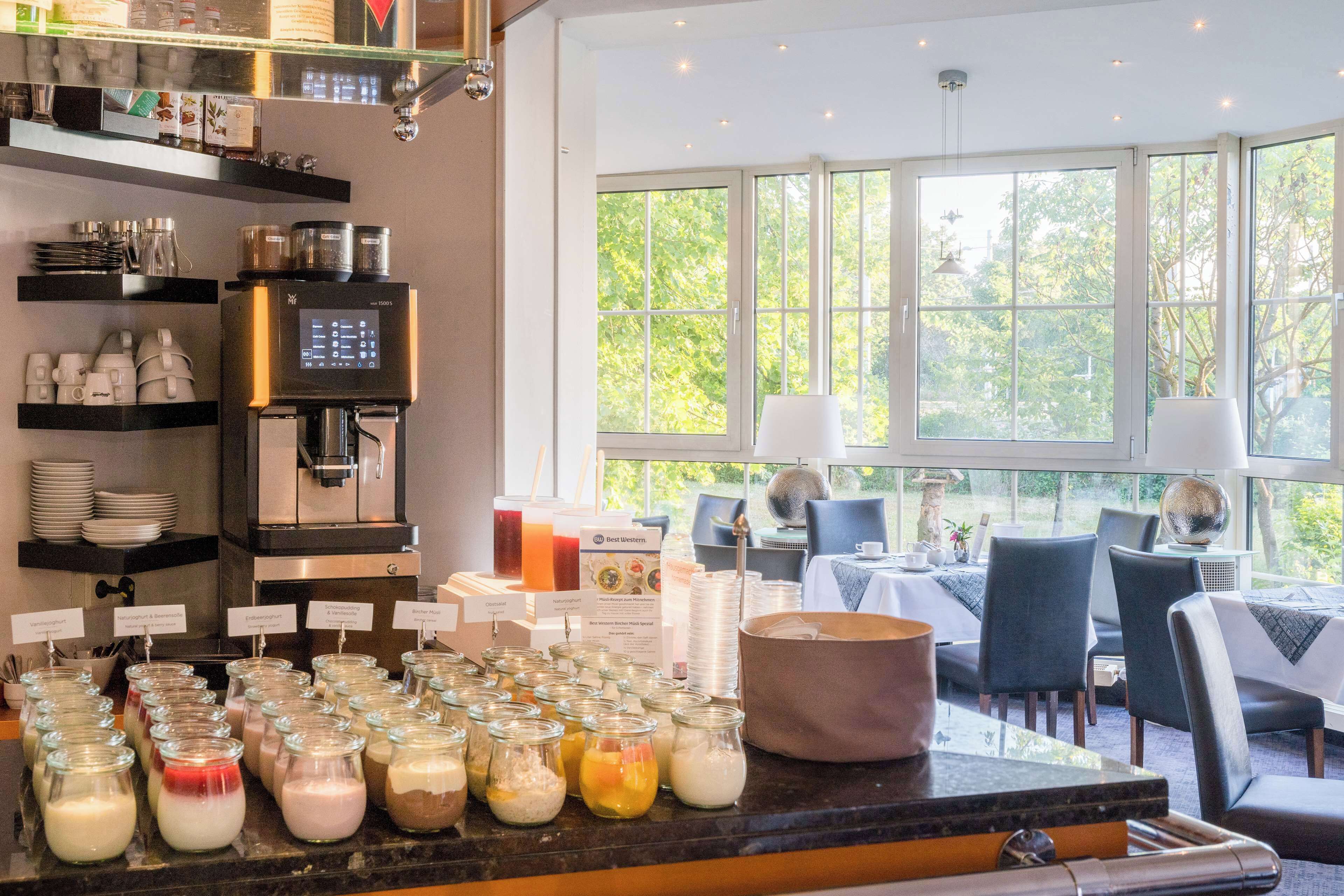 Daily buffet breakfast (EUR 15 per person)