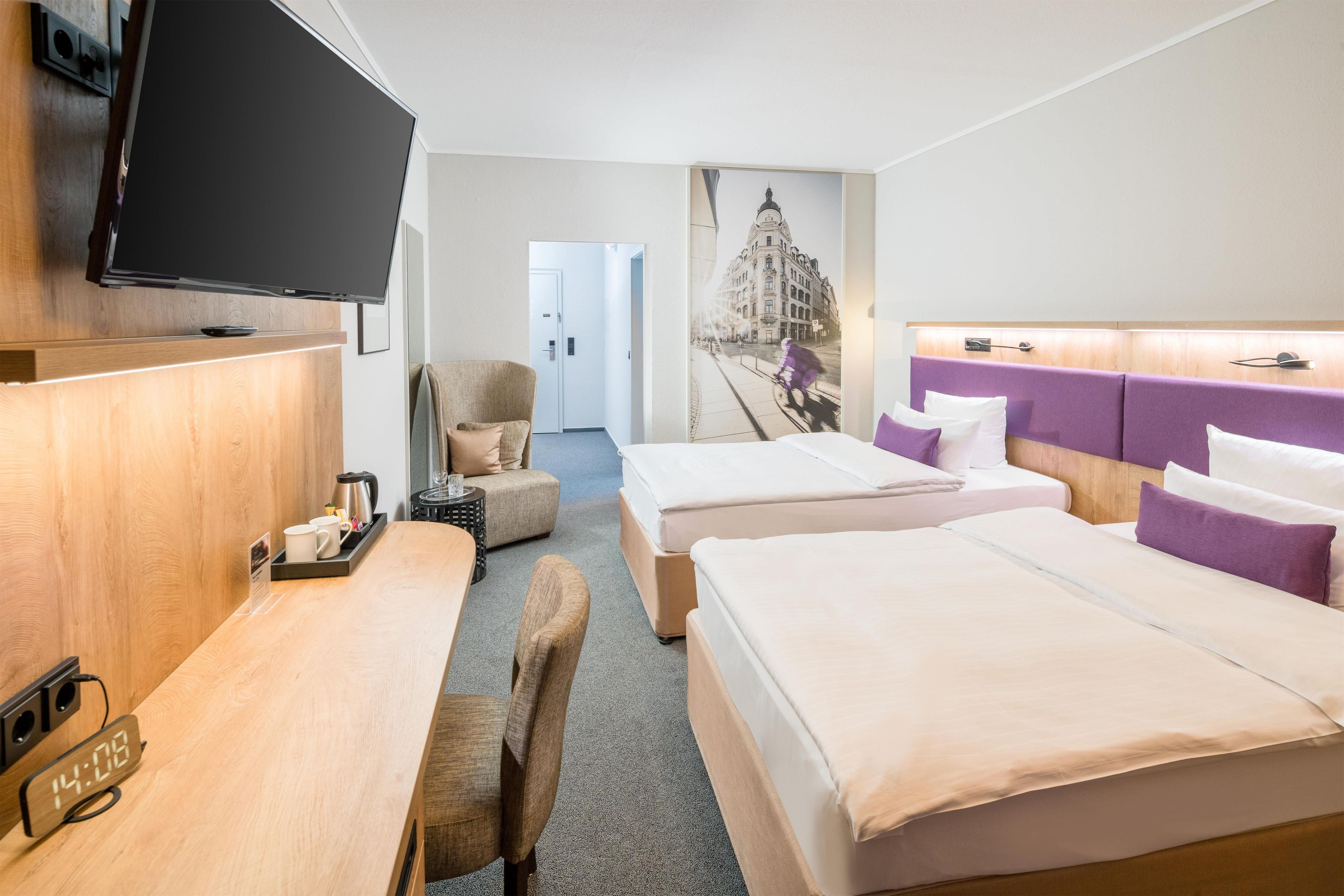 Standard Room, 2 Twin Beds (Shower Only) | Premium bedding, blackout drapes, iron/ironing board (on request)