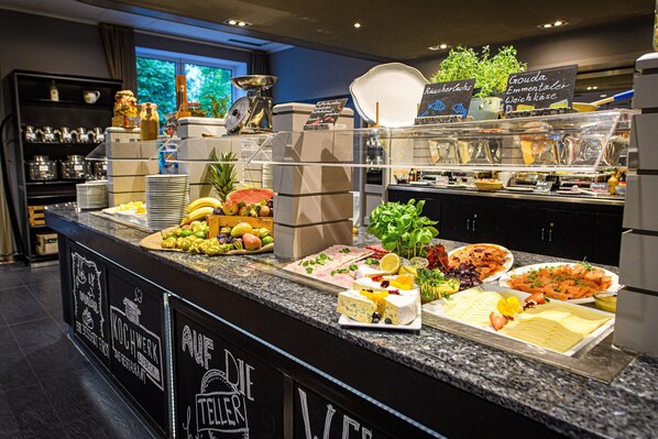 Daily buffet breakfast (EUR 22 per person)