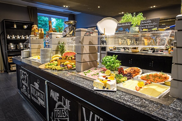 Daily buffet breakfast (EUR 22 per person)