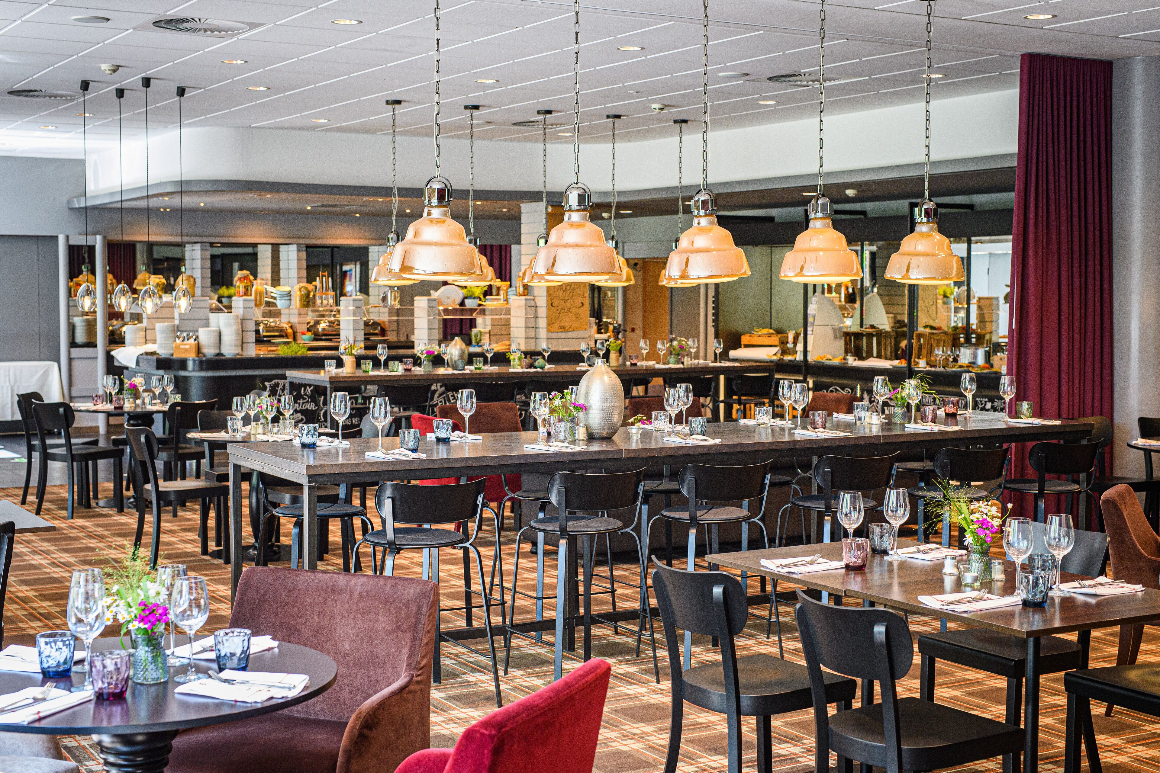 Serveert ontbijt en diner