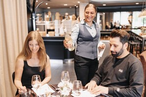 Breakfast and dinner served - Holiday Inn Luebeck by IHG (Lübeck)