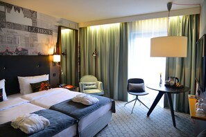 Standard Room, 2 Twin Beds | Hypo-allergenic bedding, in-room safe, desk, laptop workspace - Holiday Inn Luebeck by IHG (Lübeck)