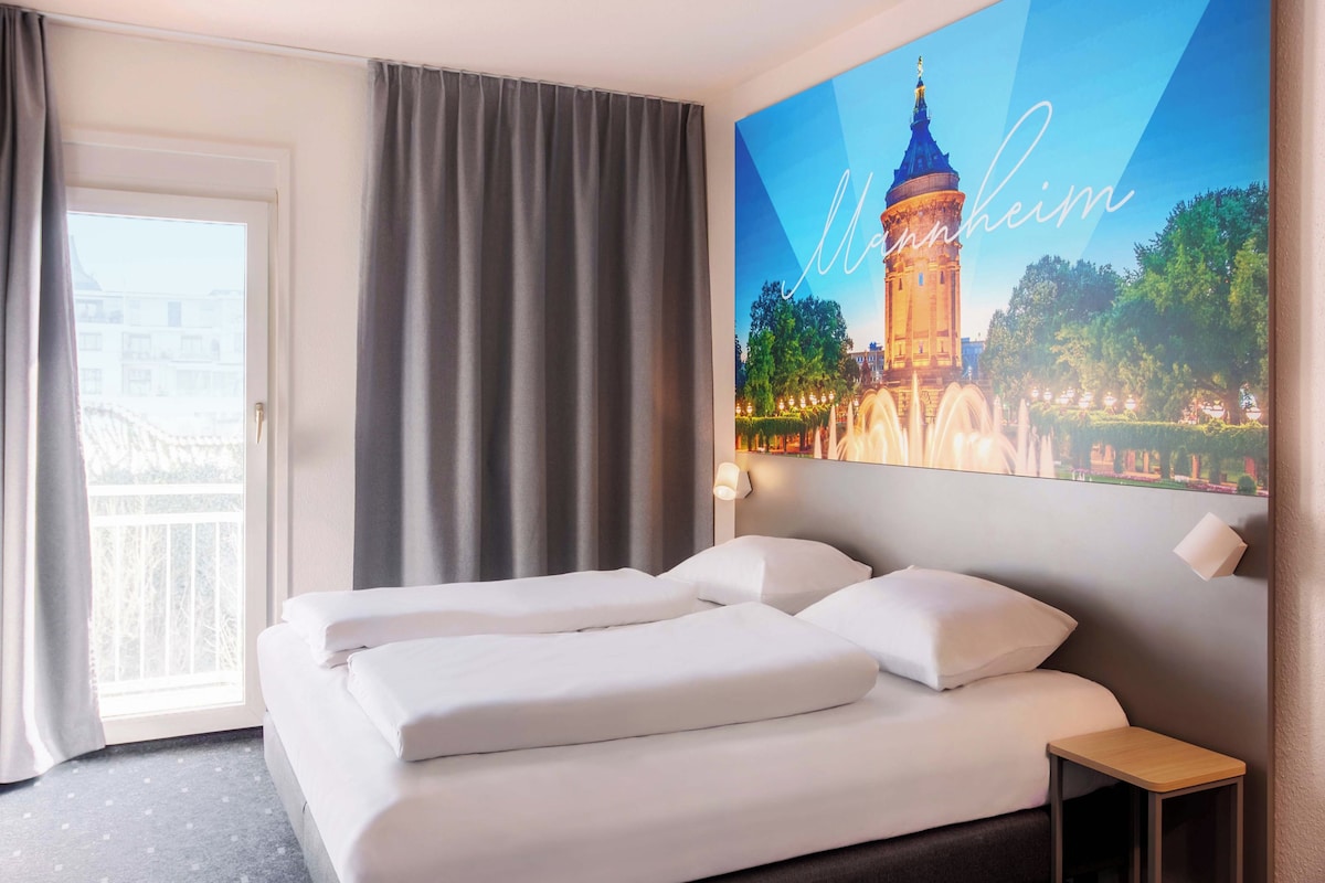 Double Room | 1 bedroom, desk, blackout curtains, soundproofing