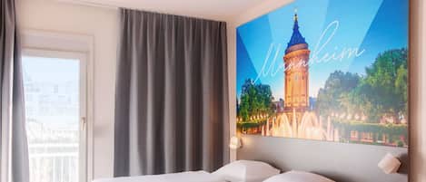 Chambre double | 1 chambre, bureau, rideaux dâobscurcissement, systĂšme dâinsonorisation