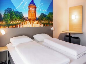 Unclassified image, 4 of 27, button - B&B HOTEL Mannheim-City (Mannheim)