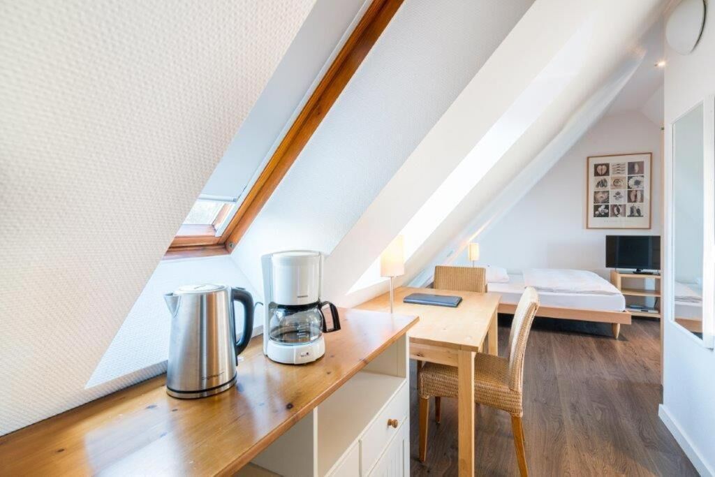 1 bedroom, premium bedding, down duvets, in-room safe