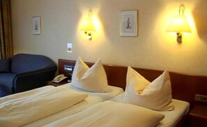 Literie hypoallergénique, coffres-forts dans les chambres, bureau