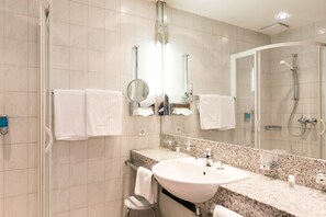 Standard Single Room - Ringhotel Loew's Merkur (Nuremberg)