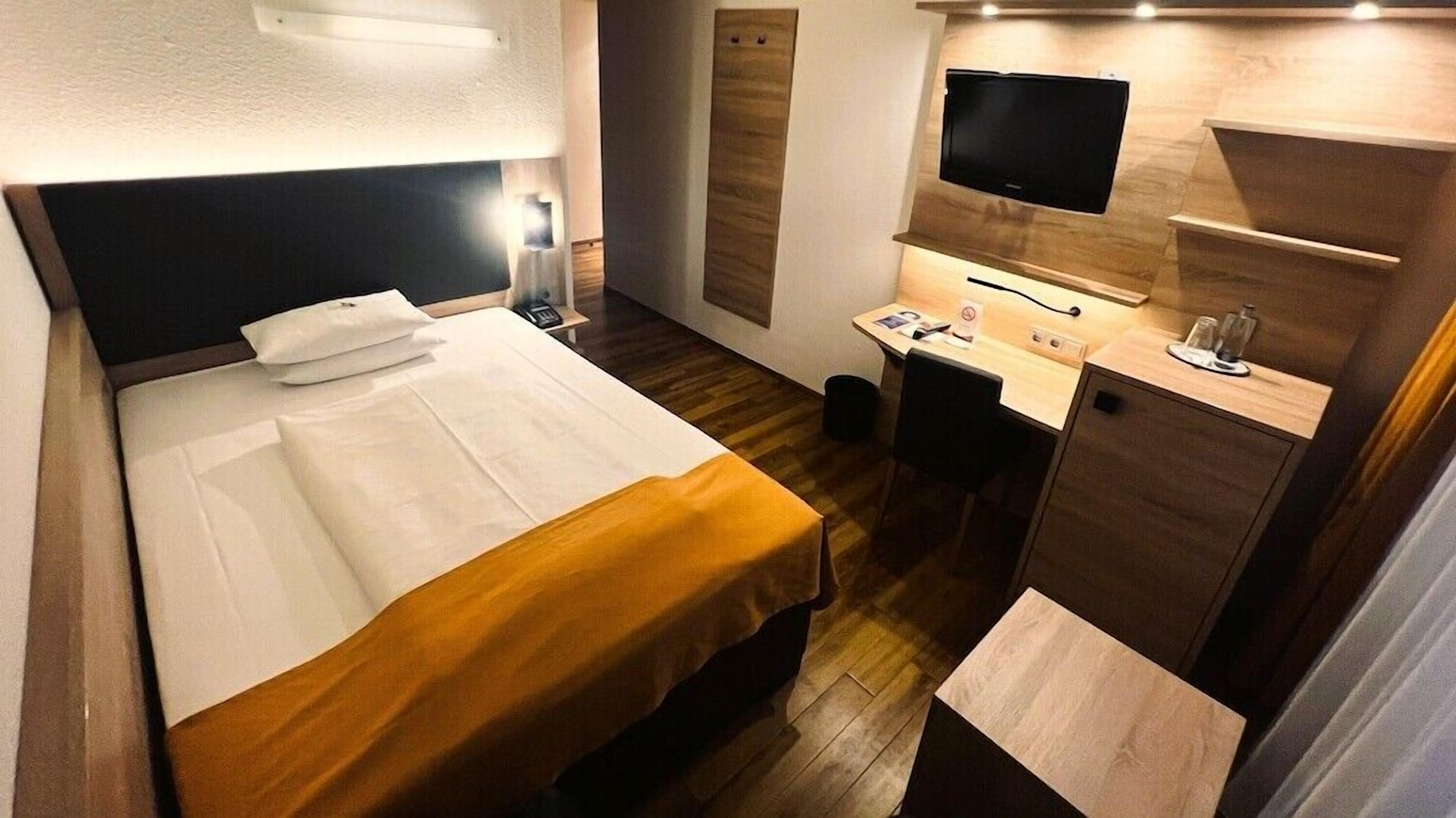 Literie hypoallergénique, minibar, coffres-forts dans les chambres
