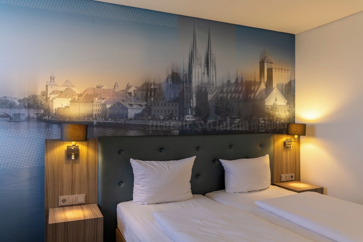 In-room safe, desk, laptop workspace, soundproofing