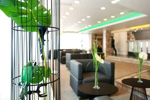 Bar-salon dans le hall