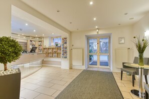 Interior entrance - Elbotel Rostock by Centro (Rostock)