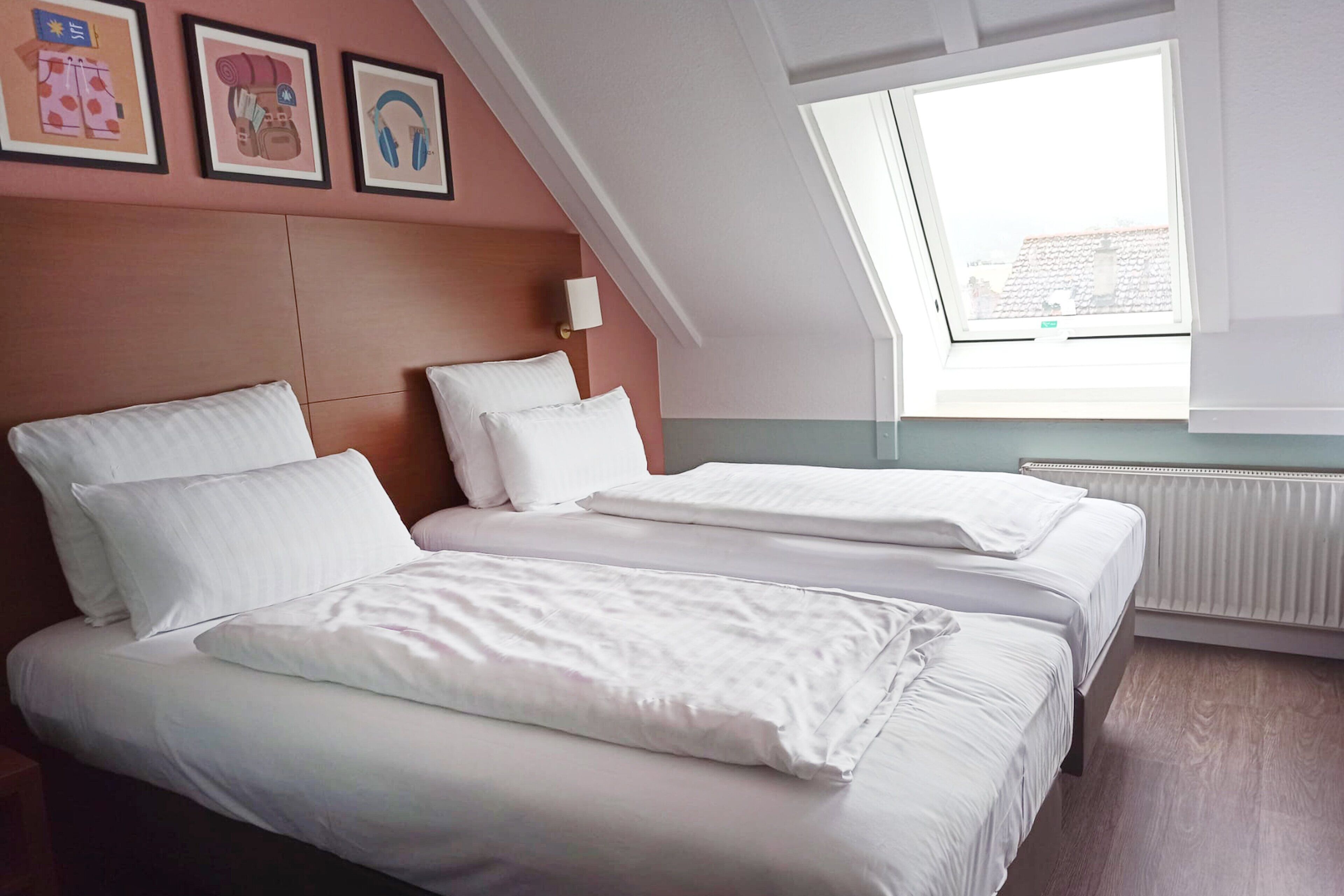 Coffres-forts dans les chambres, bureau