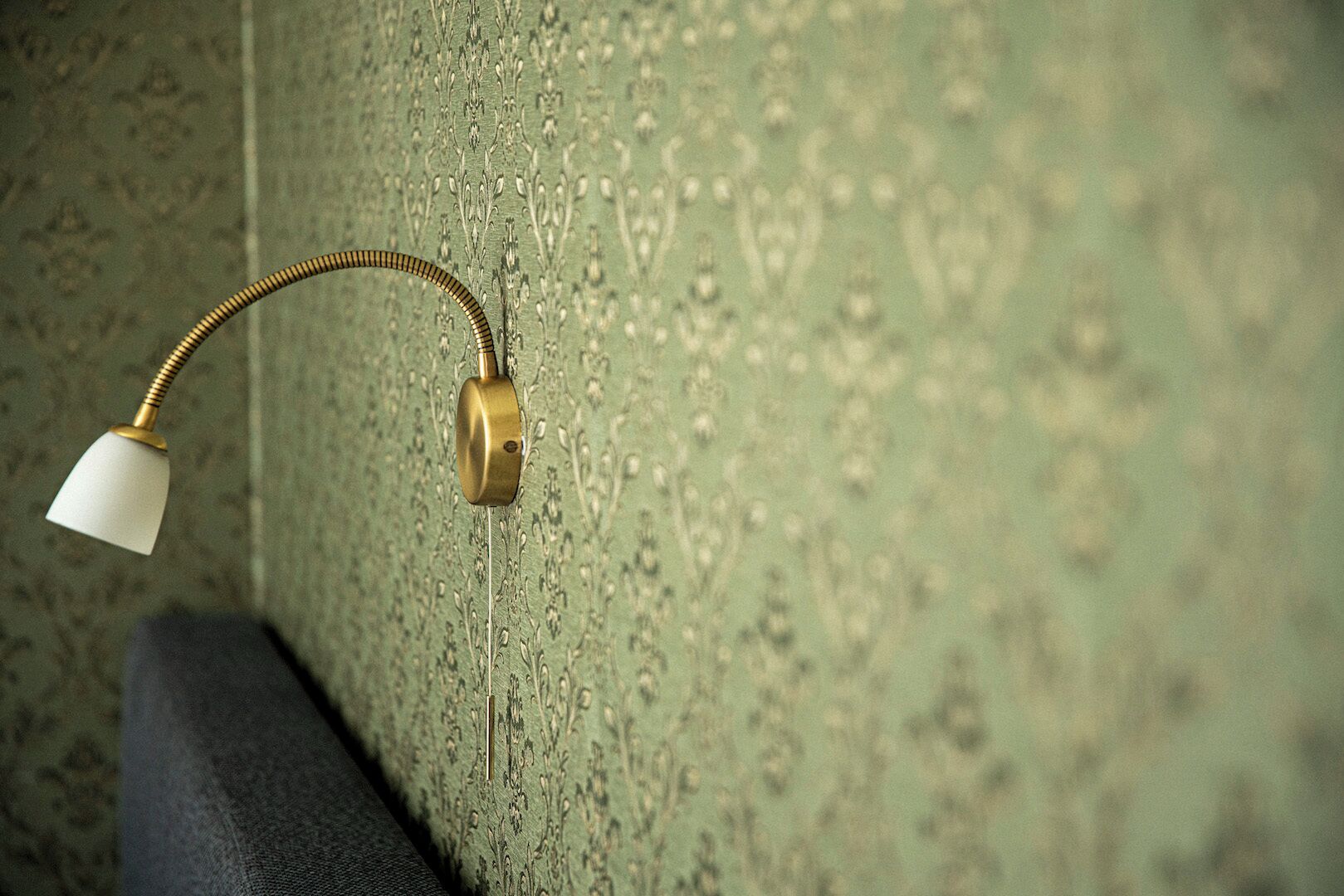 superior single room | hypo-allergenic bedding, individually furnished, desk, blackout curtains