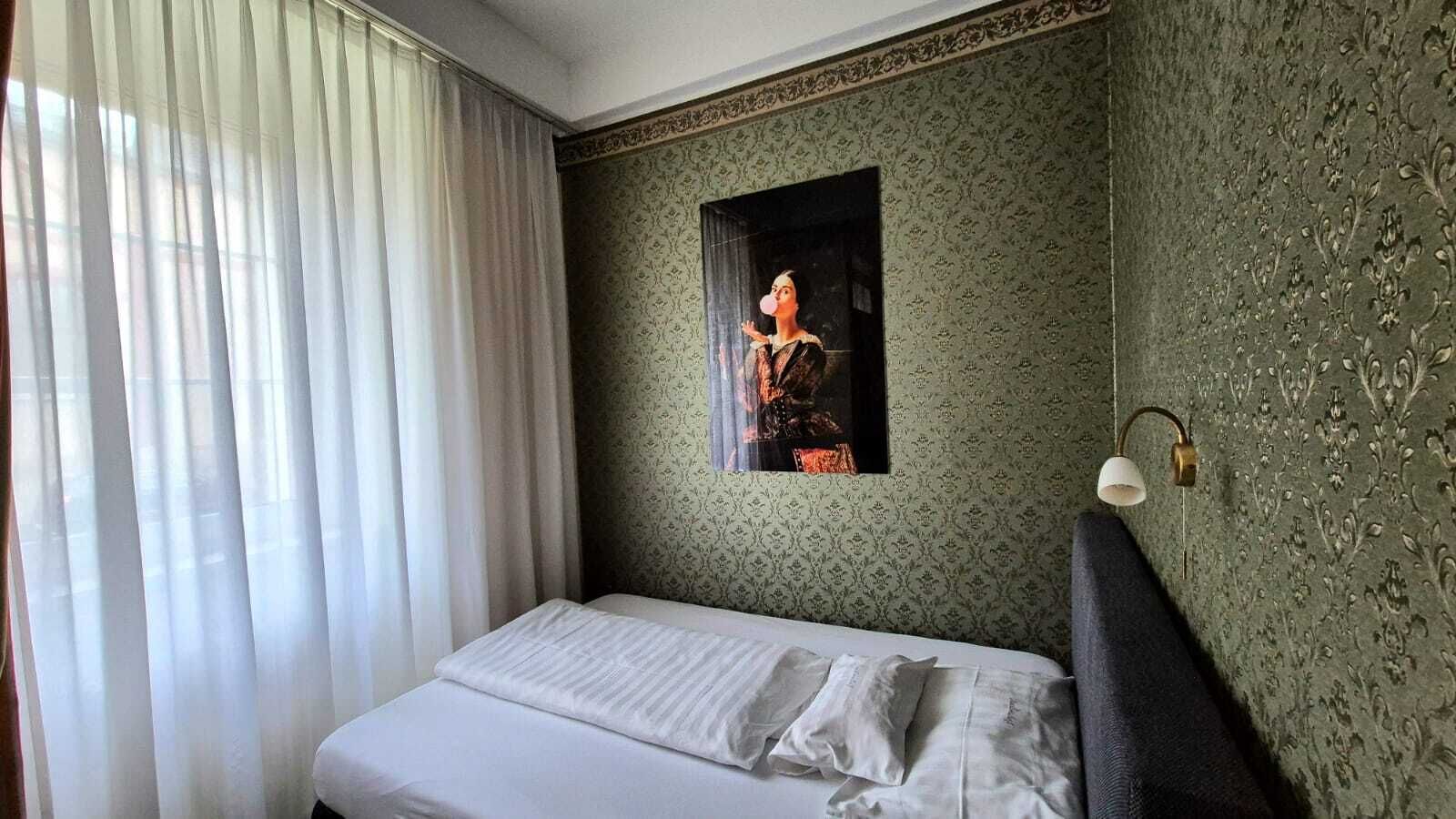 superior single room | hypo-allergenic bedding, individually furnished, desk, blackout curtains