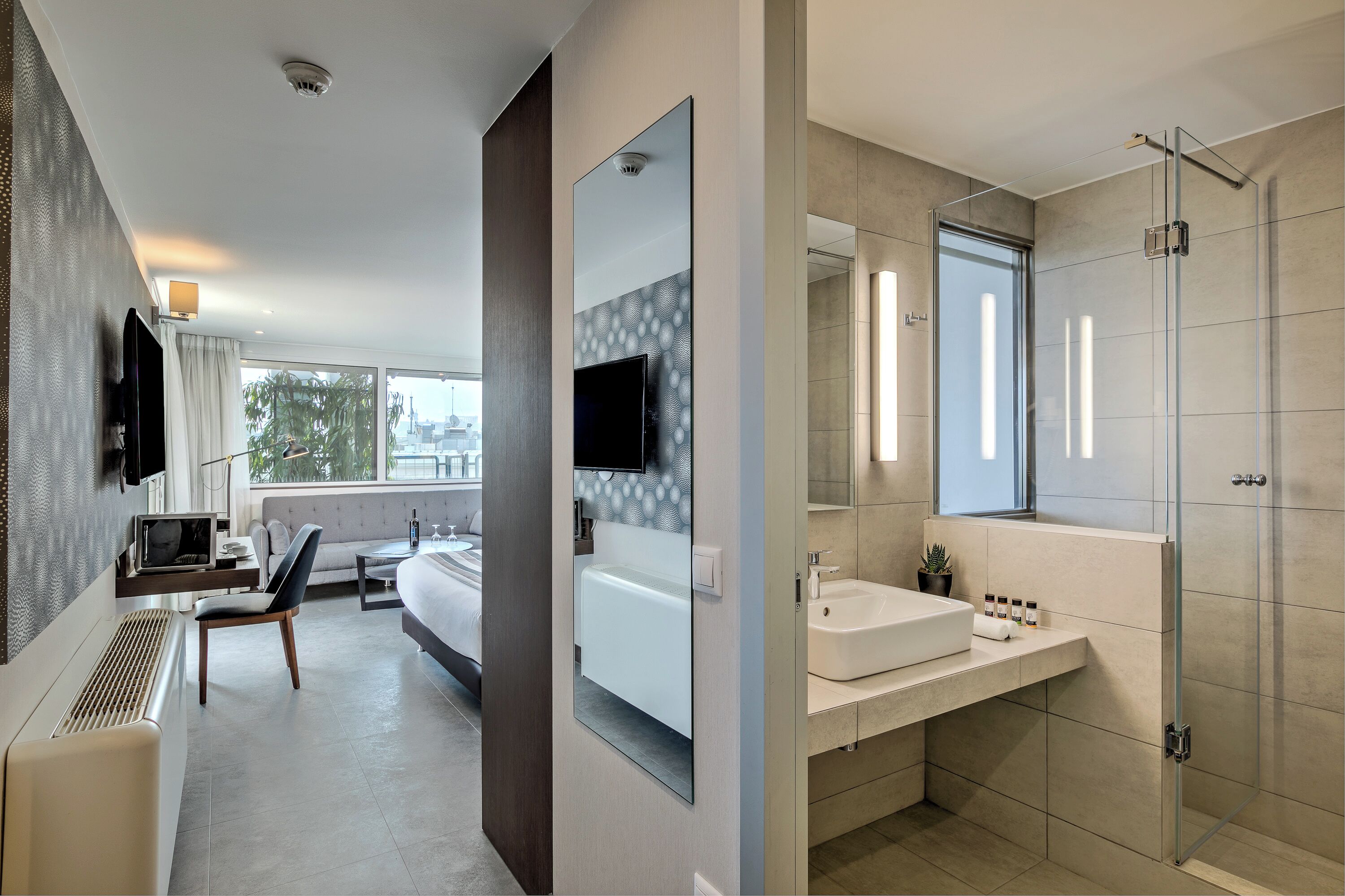 Junior Suite, Club lounge access