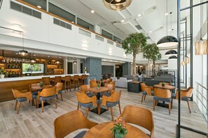 Rooftop bar, pool views, open daily - The Stanley (Athens)