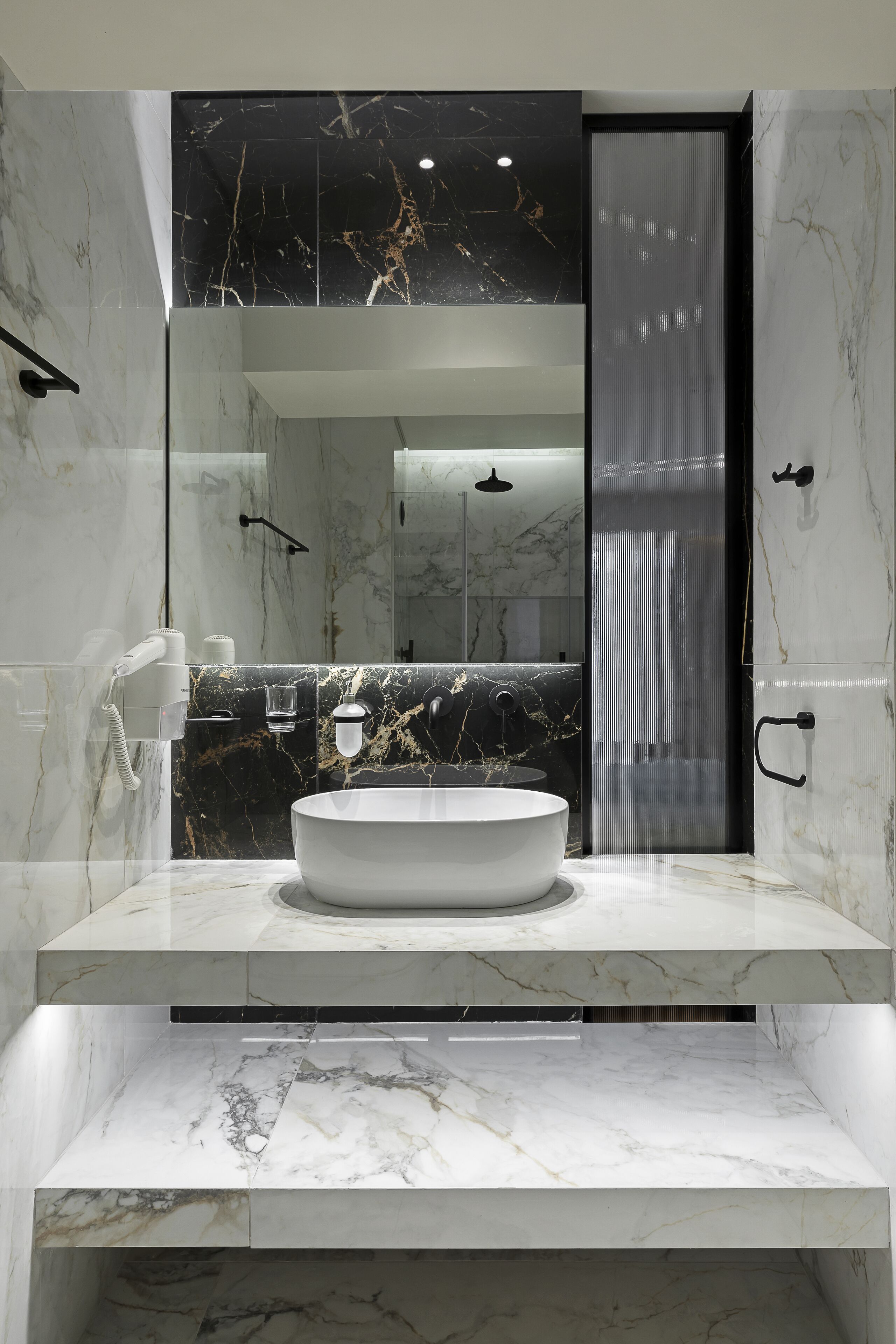 suite, 2 bedrooms | bathroom | free toiletries, hair dryer, towels, soap