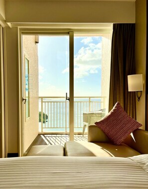 1 bedroom, premium bedding, down duvets, in-room safe