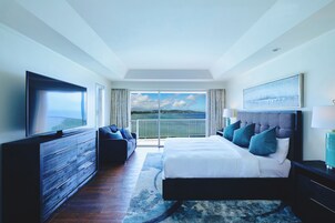 Premium bedding, down duvets, in-room safe, blackout curtains