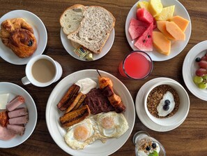 Free daily buffet breakfast