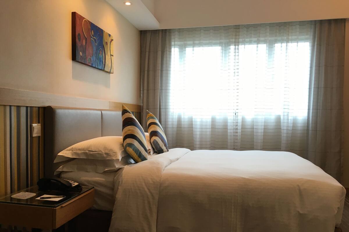 In-room safe, desk, blackout curtains, free WiFi