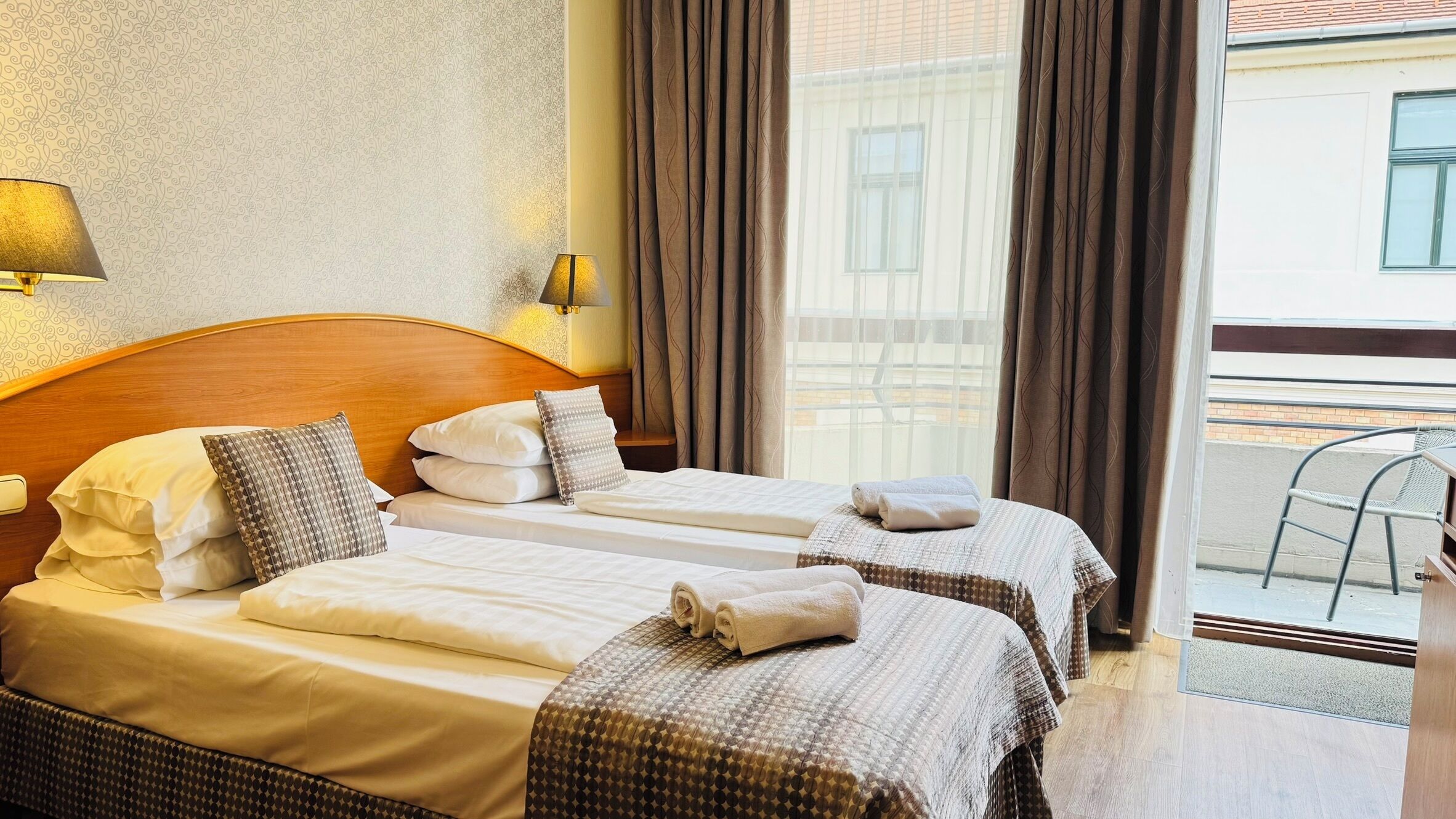 华丽双床房 | 防过敏的被褥、加厚床垫、迷你吧、客房内保险箱