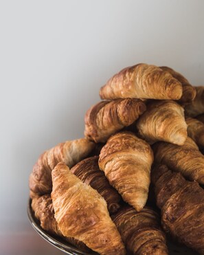 Daily buffet breakfast (ISK 4500 per person)