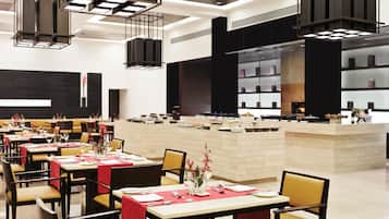 Se sirven desayunos, comidas y cenas