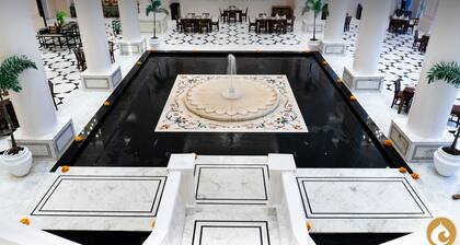 Clarks Avadh, Lucknow