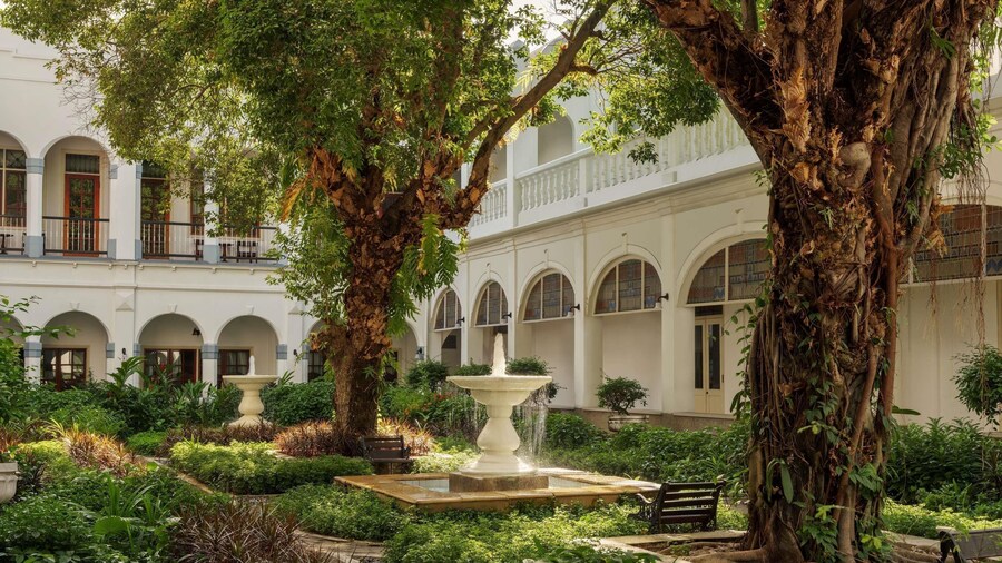 Hotel Majapahit Surabaya - MGallery