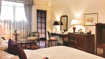 Classic Room, 1 King Bed | View from room